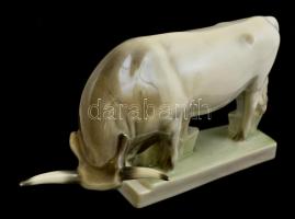 Zsolnay bika, kézzel festett, jelzett, hibátlan, m:15 cm, h:31 cm (tervező:Sinkó András)