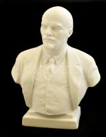 Lenin büszt, biszkvit porcelán, jelzés nélkül, apró foltokkal, m: 17 cm