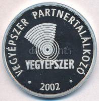 2002. "Vegyépszer Partnertalálkozó" jelzett Ag emlékérem dísztokban (31,16g/0.925/42mm) T:PP