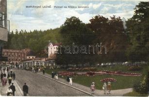 Marianske Lazne, Marienbad; Pohled na Krizovu kolonádu / street view, spa (EK)