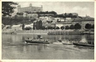 Pozsony, Pressburg, Bratislava; vár, Dunai Flottilla motorcsónakjai / castle, motor boats of the Donau Flottille (EB)