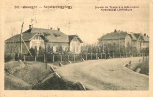 Sepsiszentgyörgy, Sfantu Gheorghe; Scoala de Tragere a infanteriei / Katonai gyalogsági lövőiskola. Klein & Fändrich kiadása / military infantry shooting school + 1940 Sepsiszentgyörgy visszatért So. Stpl. (EK)