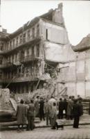 1943-1944 Budapest, kőbányai életképek, utcai plakátok, szobrok, épületek, stb., Keveházi János (?-?...