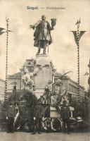 Szeged, Kossuth Lajos szobor, csendőrök. Birnfeld Manó kiadása (EK)