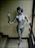 cca 1989 Menesdorfer Lajos (1941-2005) budapesti fotóművész hagyatékából, 2 db feliratozott, vintage...