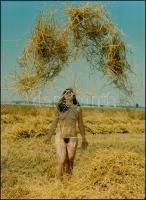 cca 1990 Menesdorfer Lajos (1941-2005) budapesti fotóművész hagyatékából, 2 db feliratozott, vintage...