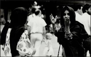 cca 1980 Balásy Pál (?-?) budapesti fotóművész hagyatékából 5 db vintage fotó, 40x28 cm és 39x23 cm ...