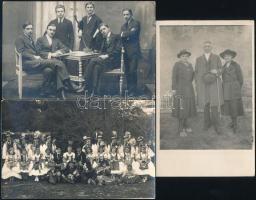 cca 1918-1930 Vegyes témájú fotólapok (társaság díszmagyarban, zenészek, keszthelyi társaság), 3 db, 9x13 cm