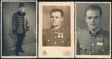 cca 1940-1945 Katonák kitüntetésekkel és díszmagyarban, 3 db fotólap, 13x8,5 cm