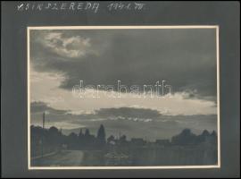 1941 Csíkszeredai részlet, albumlapra ragasztott fotó, 17x23 cm