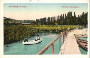 Balatonalmádi-fürdő, csónakpark és gyógyház