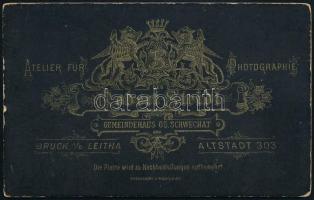 cca 1880 Tűzoltó keményhátú fotója, Robert Steidl műterméből, 10x7 cm