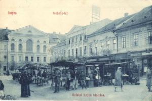 Lugos, Lugoj; Izabella tér, piac árusokkal, sörcsarnok, üzletek / market with vendors, beer hall, shops