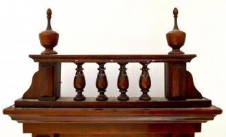 XIX. sz. vége: Falióra ingajáratos, felesütős, hibátlan zománc számlappal, jó állapotban 90x37 cm