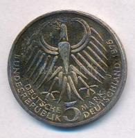 NSZK 1975J 5M Ag "Friedrich Ebert" T:2 patina
FRG 1975J 5 Mark Ag "Friedrich Ebert&q...