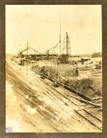 1928 A Hazai papírgyár balatonfüzfői gyártelepének építkezése 18 db fotót tartalmazó füzet, néhány sérült képpel