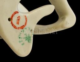 Hollóházi porcelán róka, kézzel festett, hibátlan, jelzett, m: 7,5 cm