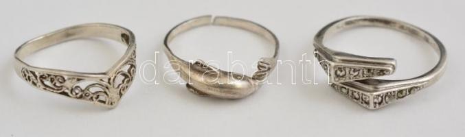 Ezüst(Ag) gyűrű, 3 db, jelzettek, deformációval, sérüléssel, bruttó: 6,6 g