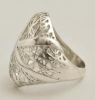 Ezüst(Ag) áttört gyűrű, jelzett, méret: 56, nettó: 4,6  g