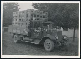 cca 1930-1940 Sopron, Gy.S.E.V. teherautók, 2 db későbbi előhívás, 18x13 cm