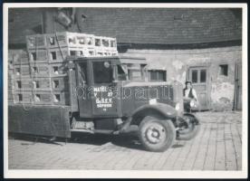 cca 1930-1940 Sopron, Gy.S.E.V. teherautók, 2 db későbbi előhívás, 18x13 cm