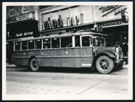 cca 1930-1970 Budapest, Az 5-ös, 7-es és 9-es buszok forgalomban, 2 db későbbi előhívás és egy korab...
