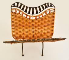 Rattan-fém újságtartó, kinyitható, 35x46 cm