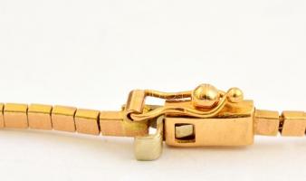 18 Karátos fonott arany nyakék eredeti bőr tokjában. Jelzett. 29,64 g / 18 C solid gold necklace in ...