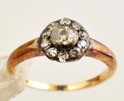 14 K jelzett, mesterjegyes arany gyűrű kissé sérült kövekkel méret: 52; 3,14g / Hallmarked 14 C gold ring with damaged gems 3,14 g