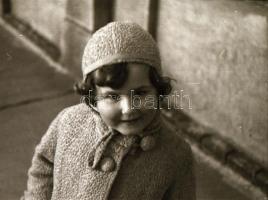 cca 1937 Budapesti városképek, életképek, 30 db szabadon felhasználható vintage negatív, 24x36 mm