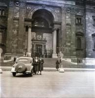 Régi autók eltérő korokból és különféle helyszíneken, 10 db szabadon felhasználható vintage negatív,...