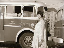 Autóbuszok tétele: 1 db papírkép + 4 db szabadon felhasználható vintage negatív, 6x6 cm