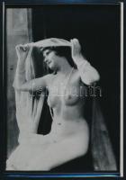 cca 1928 Demeter Károly (1892-1983) párizsi korszakából való szolidan erotikus felvételek, 3 db vint...