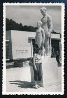 cca 1960 Budapest, Úttörő vasút, 6 db fotó + 3 db képeslap, 6x9 cm és 18x25 cm között