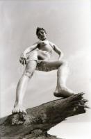 cca 1975 Kilenc modell egy-egy felvétele, 9 db szolidan erotikus negatív, 36x24 mm