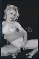 cca 1985 Nyitottan az örömökre, szolidan erotikus felvételek, 7 db későbbi nagyítás, 15x10 cm