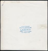 cca 1960 Gina Lollobrigida és Christian Jacque forgatáson / Werk photo Signed Lazzari 18x19 cm