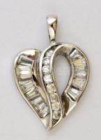 Ezüst(Ag) szív függő kövekkel díszítve, jelzett, 2x2,8 cm, bruttó: 4 g