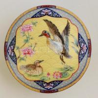 Jelzett japán dobozka, kézzel festett, jelzett, hibátlan, d:9,5 cm