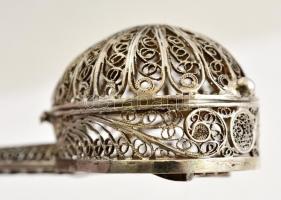 Ezüst(Ag) koboz, filigrán díszítéssel, jelzés nélkül, h: 8 cm, bruttó: 17,4 g