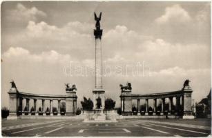 53 db főleg MODERN budapesti képeslap / 53 mostly town-view postcards from Budapest