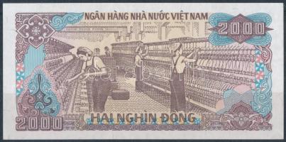 Vegyes: 7db-os bankjegy tétel katari, szaúdi, kínai és vietnámi, négy lapos közepes méretű egyiptomi...