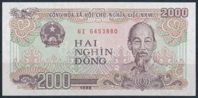 Vegyes: 7db-os bankjegy tétel katari, szaúdi, kínai és vietnámi, négy lapos közepes méretű egyiptomi...