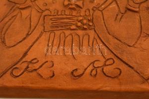 Kovács Margit (1902-1976): Madonna gyermekkel falikép. Terrakotta, jelzett, hibátlan, 20,5×18,5 cm