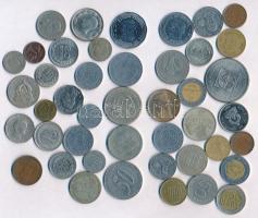 44db különböző fémpénz, benne Bolívia, Ecuador, Kolumbia T:2,2- 44pcs of different coins, including Bolivia, Ecuador, Columbia C:XF,VF
