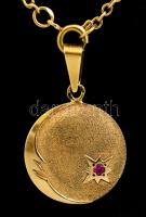 Arany (Au) nyaklánc medállal, szintetikus kővel, 14K, jelzett (P. V.), nettó: 10,4 g