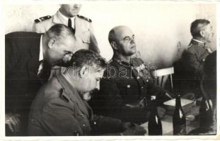 1940 Nagyvárad, Oradea; bevonulás, honvédtisztek ebéd közben / entry of the Hungarian troops, military officers during lunch. Boros Péter photo