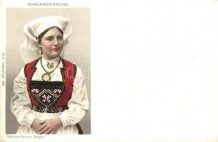Hardangerkone / Norwegian folklore. Eneberettiget No. 67.