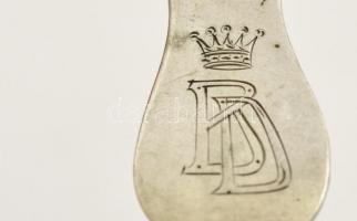 Ezüst (Ag) monogramos kis kanál, 6 db, jelzett, mesterjeggyel, h: 15,5 cm, nettó: 150 g