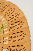 1908 Ferenc József uralkodásának 60. évfordulójára készült, a császár portréjával díszített fa legye...